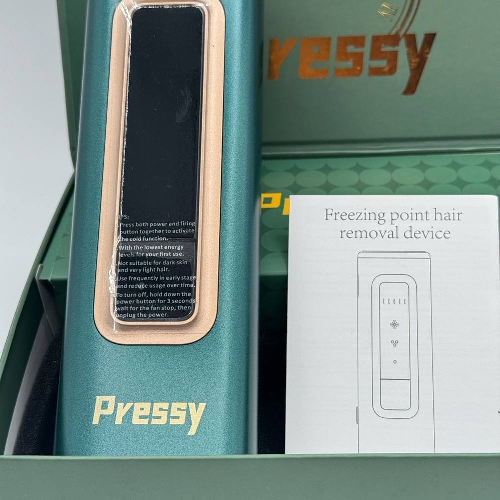 Pressy Hair Styling Tool in Green Box - Picture 2 of 11